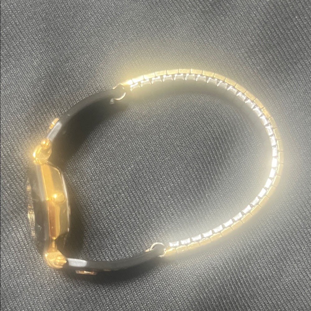 Watch - Picture 2 of 4